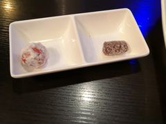 送的小吃，快吃完了才想起来拍照-柒號馆天津菜·八珍豆腐·牛窝骨