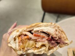 -Bánh Mì Huynh Hoa