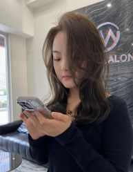 -安蒂护肤造型