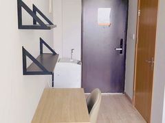 -绿地香港菁舍公寓