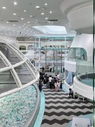 -MINI MARS 移动的空间站乐园·餐饮·派对(浦东金桥店)
