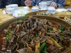 -一品红烧鸭特色川菜(三岔湖店)