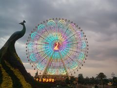 -七彩云南欢乐世界