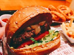 -The Habit Burger Grill 哈比特汉堡(复兴soho店)