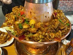 -炉小二铜锅牛蛙•川湘菜(三里屯店)