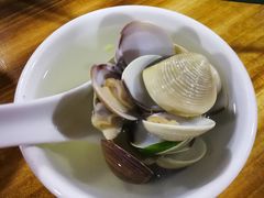 -岛中岛·海鲜大排档·万宁老字号(东澳店)