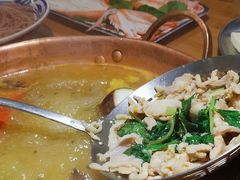 -洱火云南酸菜牛肉火锅(石景山当代商城店)