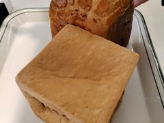 菠萝奶酥吐司-红星前进面包牛奶公司(君太店)