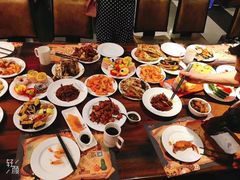 -四海一家自助餐(益田假日广场店)