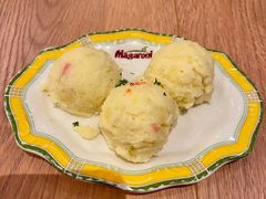-玛格萝妮比萨屋(四平店)