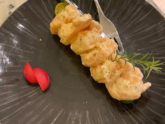 招牌沙汁大虾球-T館·花园艺术餐厅