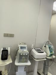 -痘院士专业祛痘皮肤管理