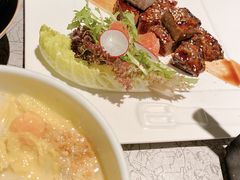 -穹六人间 people 6(岳阳路店)