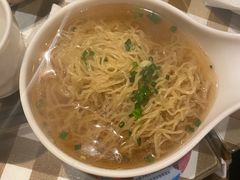 -新大咀港式茶餐厅(宝山万达店)