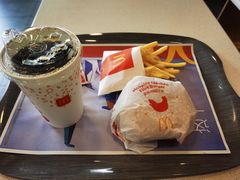 -麦当劳(乳山路店)