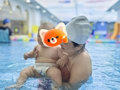 -龙格亲子游泳·水育早教运动中心(龙湾天街店)