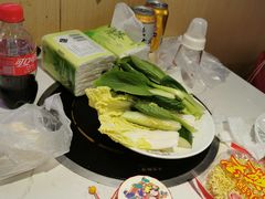 -运气牛自助酱大骨火锅(南京东路店)