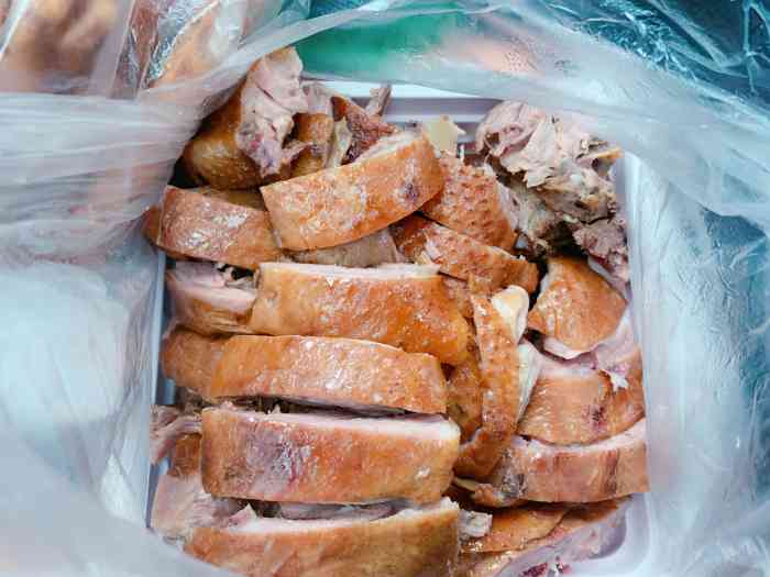 小薛卤鹅(桂花园店)-"【位置】荣昌区桂花园街(近司法局),离桂.