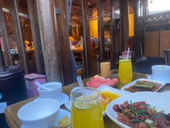 -隔壁老王·家常云南菜(花巷店)