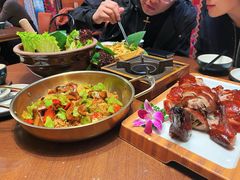 -老滇山寨•云南特色菜•地方菜•民族风情歌舞表演(世纪金源店)