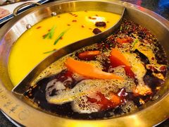 -小天鹅火锅·一线江景洪鼎旗舰店(洪崖洞店)