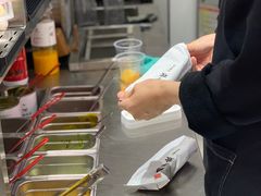 -须尽欢·冰淇淋&中国茶(翔殷路店)
