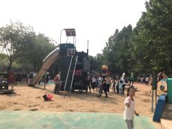 -酷酷兔少儿拓展天地