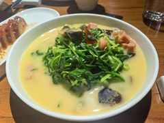 -金枝玉叶上海人家食府(三里河店)