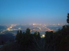 -鬼笑石后山停车场