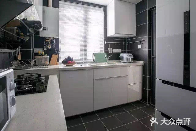 今日分享 厨房台面做成高低台才是厨房正确的打开方式吧