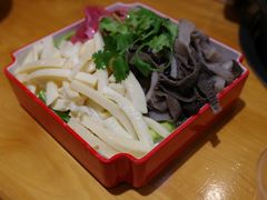-苗阿哥酸汤牛肉火锅(体育场店)