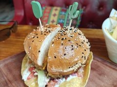 -Famous肥猫墨西哥音乐餐吧(五棵松华熙LIVE店)