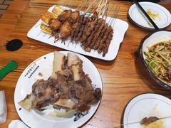 -圣夜东北菜烧烤·夜宵·龙虾(胥江路店)