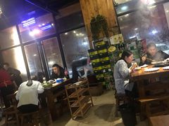 大堂-小板凳·锦州烧烤(高新区店)