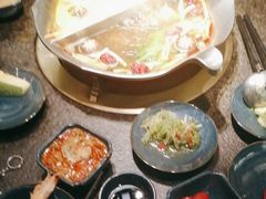 -湊湊火锅·茶憩(打浦桥日月光店)