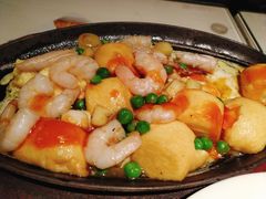 -新大咀港式茶餐厅(宝山万达店)