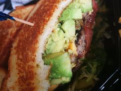 -The Habit Burger Grill 哈比特汉堡(爱琴海店)