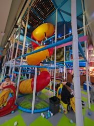 -孩之岛亲子乐园(喜盈门.范城店)