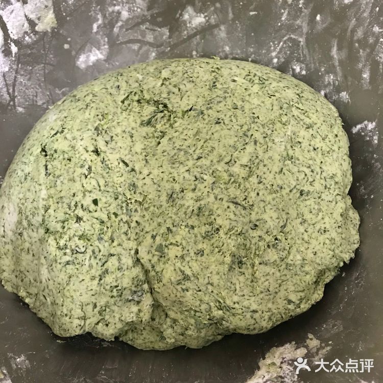 香喷喷的艾叶糯米糍做好了