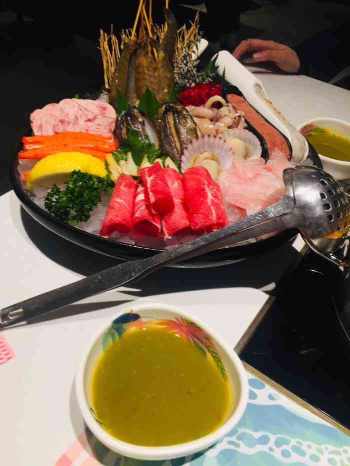 成都朴田泰式海鲜火锅图片