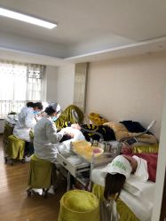 点击看大图 -苗苗清肤皮肤护理中心