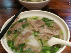 -遵义虾子张六羊肉粉(地王店)