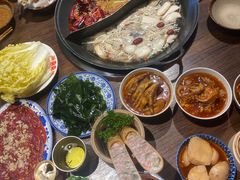 -萍姐火锅·公路夜市(武汉首店)