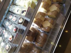 -红宝石·鲜奶小方·海派西点房(南翔店)