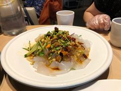 招牌手工大拉皮-关东小磨东北菜(上海长风大悦城店)
