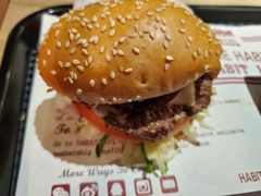-The Habit Burger Grill 哈比特汉堡(复兴soho店)