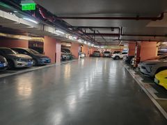 -上海来福士广场-停车场