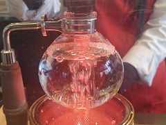 -星巴克臻选(上海虹桥新天地三店)