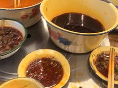 -拈签一笑黄牛肉辣卤串串