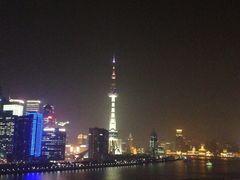 唉 好羡慕后面的江景房啊-上海外滩悦榕庄酒店